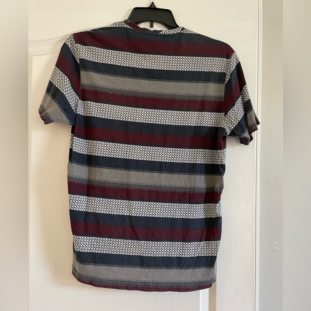 American Rag tee - Picture 2 of 2
